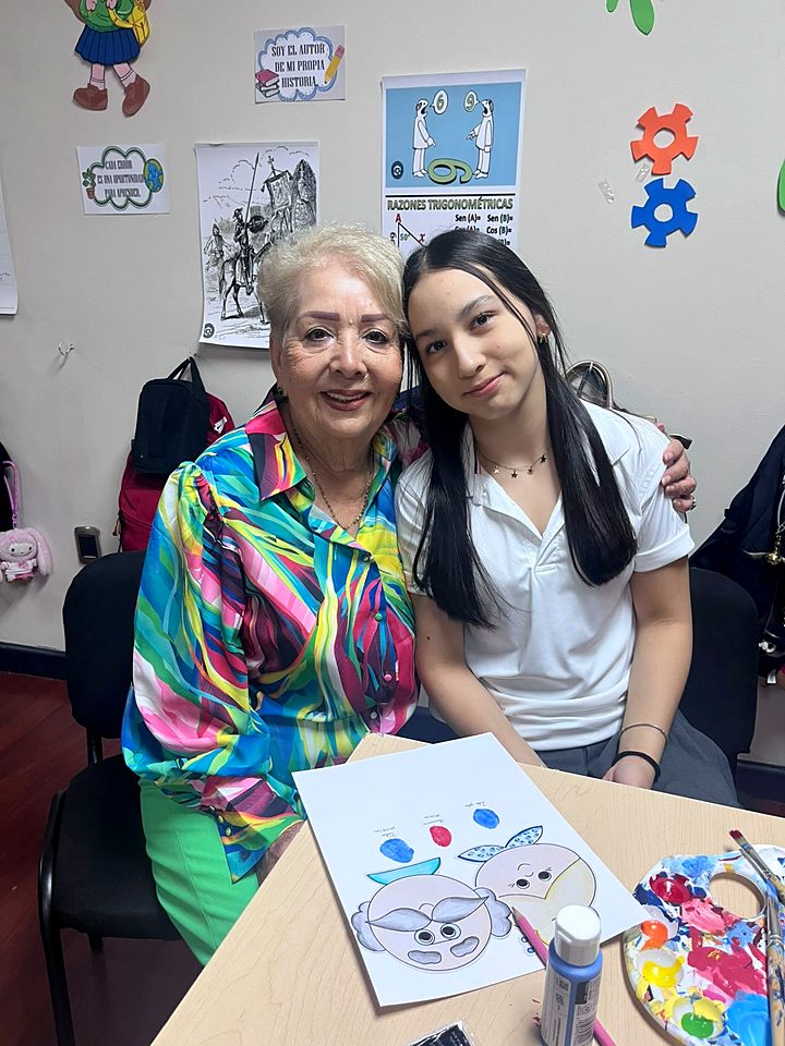 Grandparents and students of Newman Institute of the Oratory during the Grandparents Day celebration in Reynosa (38/57).