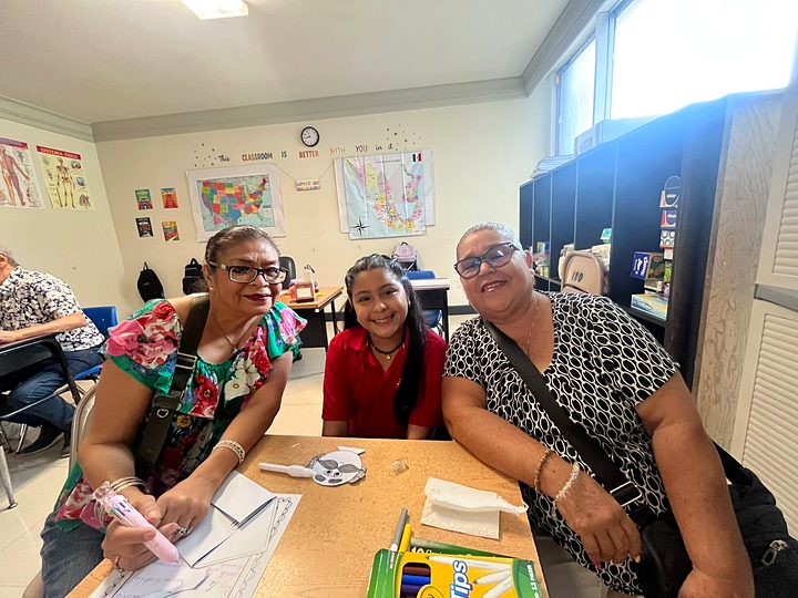 Grandparents and students of Newman Institute of the Oratory during the Grandparents Day celebration in Reynosa (51/57).